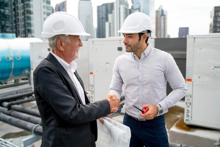 Une entreprise réalise la maintenance d'une pompe à chaleur