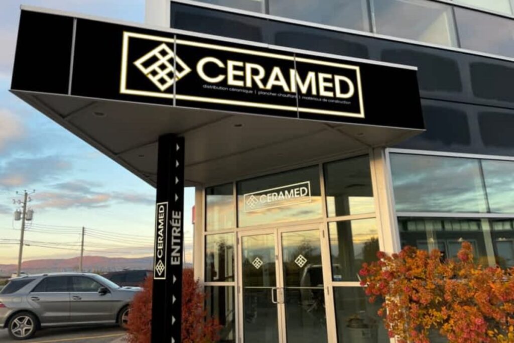 Magasin de plancher de bois franc Ceramed à Montréal