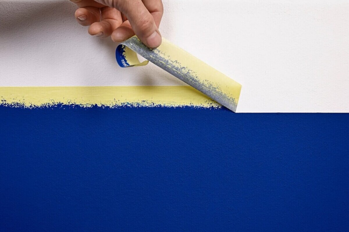 Ruban de masquage pour peindre un mur