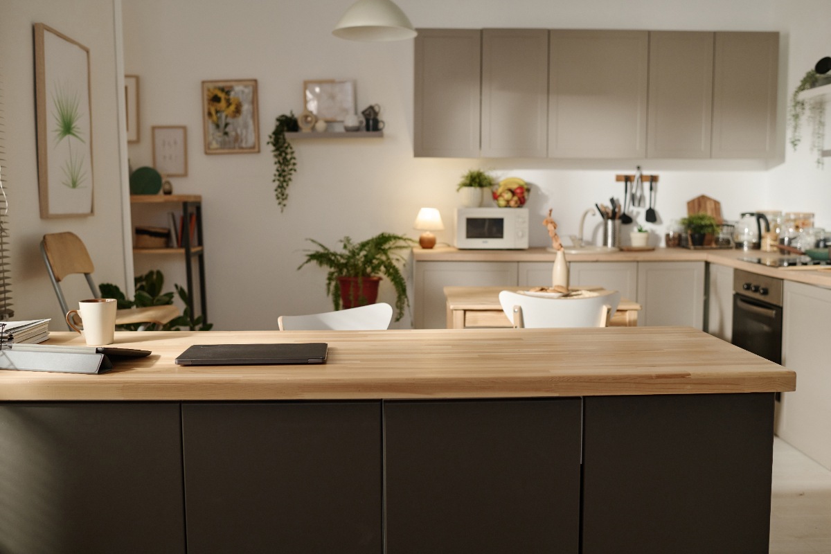 Une cuisine moderne et lumineuse