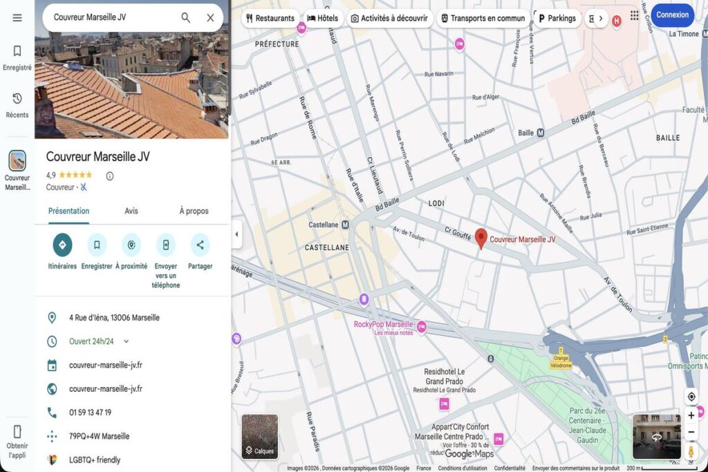 Toiture en tuiles canal à Marseille après le passage du mistral, quelques tuiles déplacées visibles